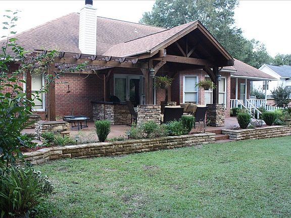 3rd image of 2714 Ashbury Ln