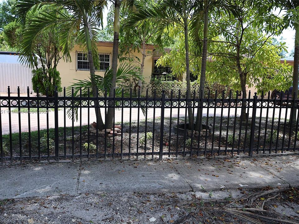 2nd image of 428 NW 132nd St