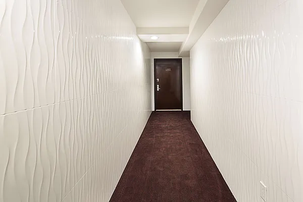 Rented by 18 REALTY | media 20