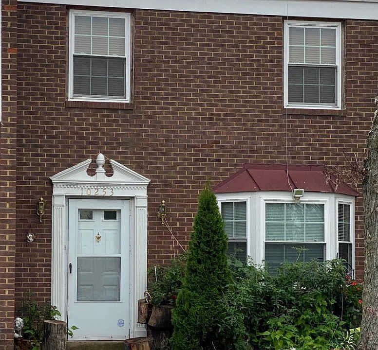 1st image of 10253 Irongate Way