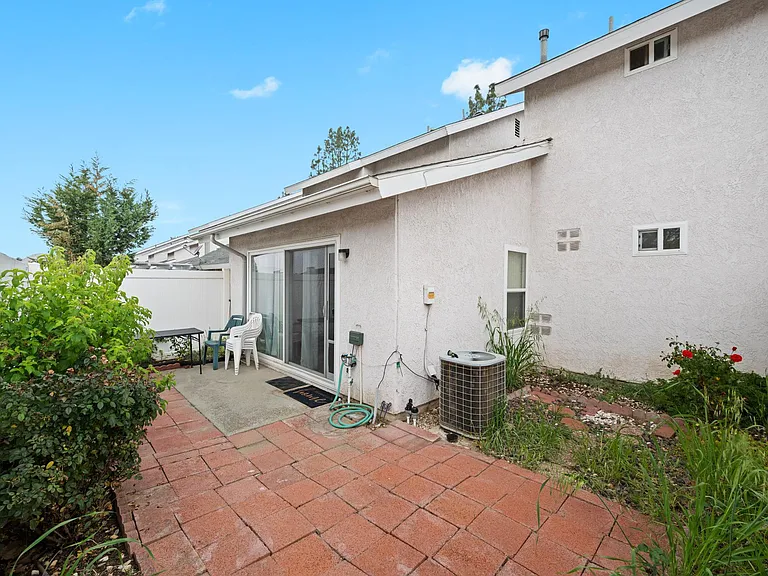 12168 Mount Vernon Ave — Photo 22