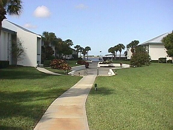 5th image of 175 SE Saint Lucie Blvd APT 141
