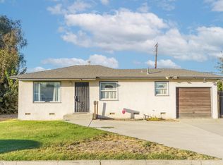 524 Porter St, Hanford, CA 93230