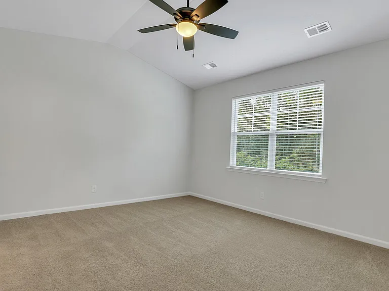 155 Holloway Hl — Photo 25