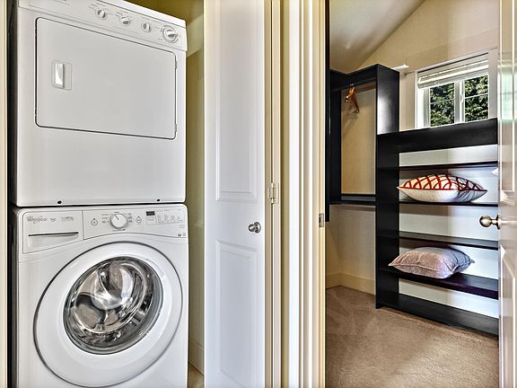 2nd image of 3021 Humes Pl W