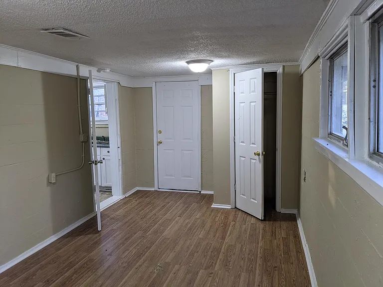 1582 Holley St — Photo 6