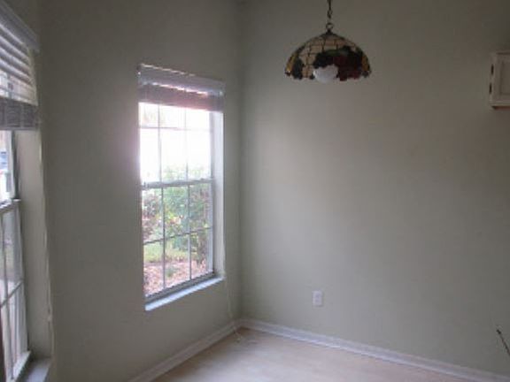 4th image of 3001 Cottage Grove Ct