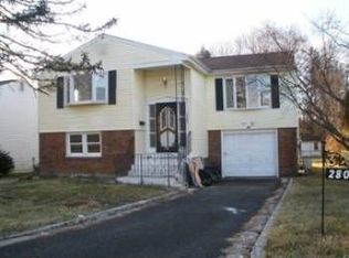 2808 Carter Rd, Trevose, PA 19053