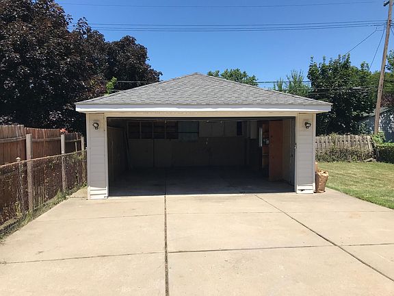 5th image of 32532 Kathryn St
