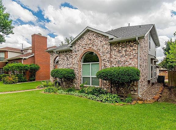3rd image of 1744 Crescent Creek Ln