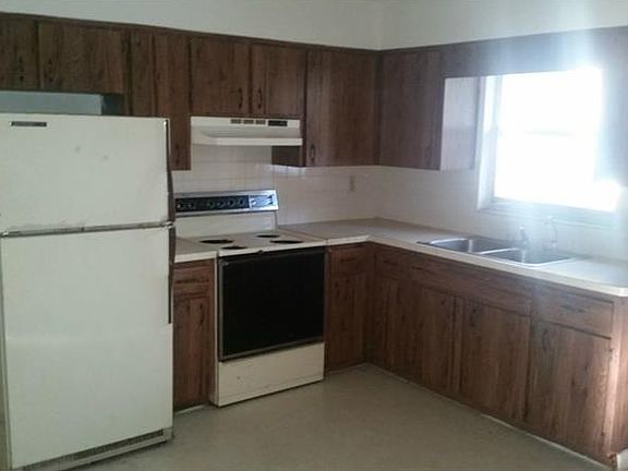 5th image of 701 Bayou Ave