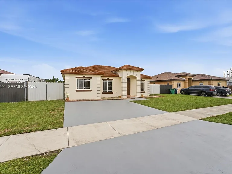 13243 SW 252nd Ln — Photo 1