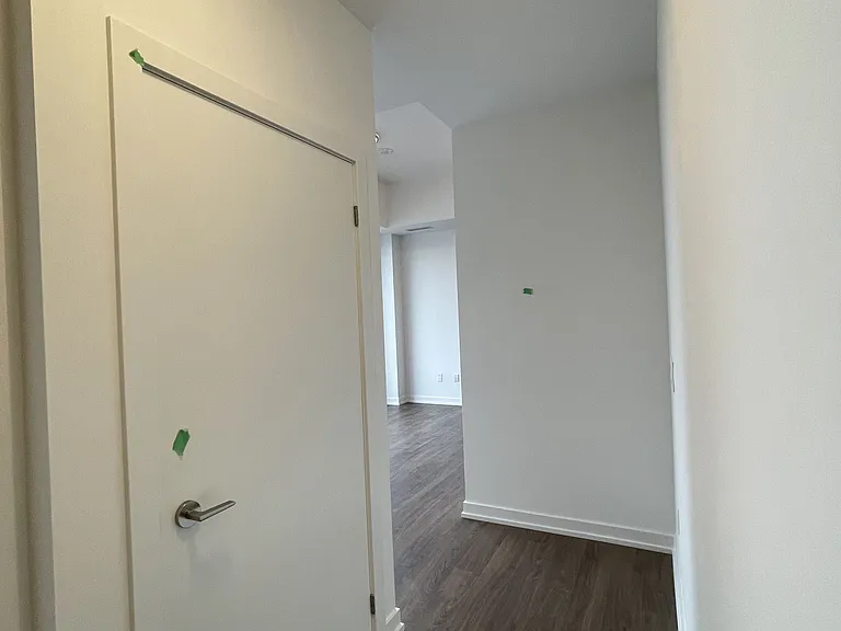 5 Wellington St S #207 — Photo 9