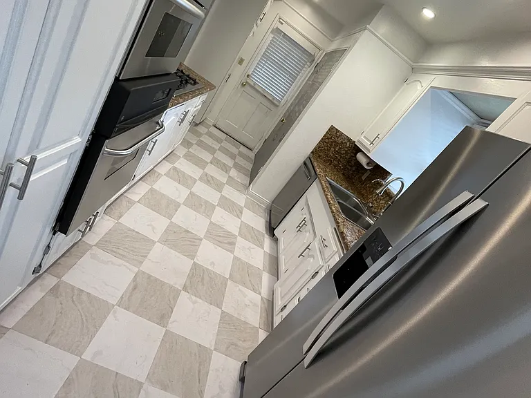3947 Community Ave — Photo 6