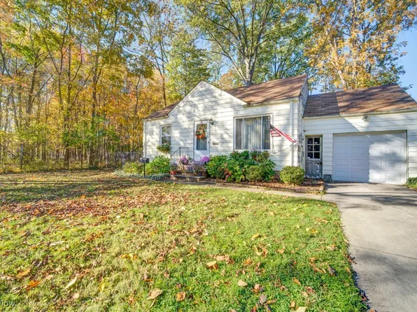7014 Orchard Blvd, Parma Heights, OH 44130