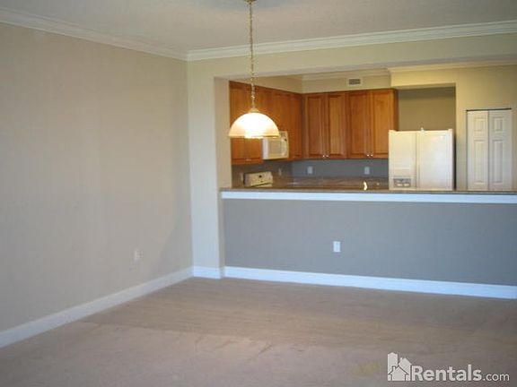 3rd image of 60 Surfview Dr APT 204