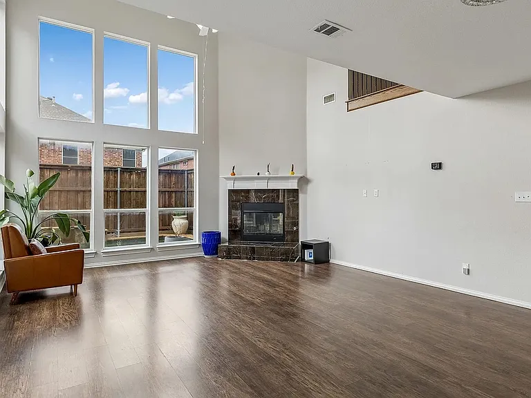 2245 Jaguar Dr — Photo 10