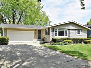 1518 Jewel Ave, St Charles, IL 60174