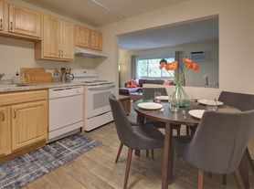 Rockingham Village Apartments