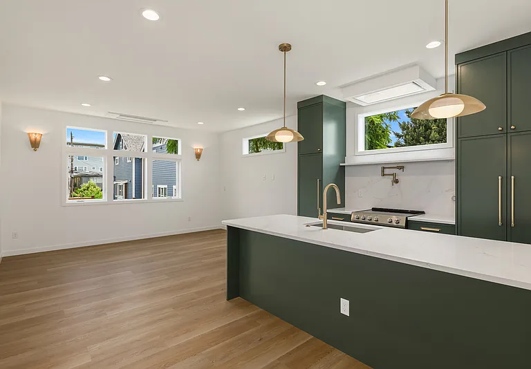 3638 Greenwood Ave N #A — Photo 8