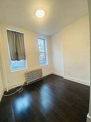 5th image of 471 Chauncey St #1B