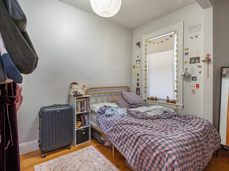 86 Brook St #1 — Photo 13