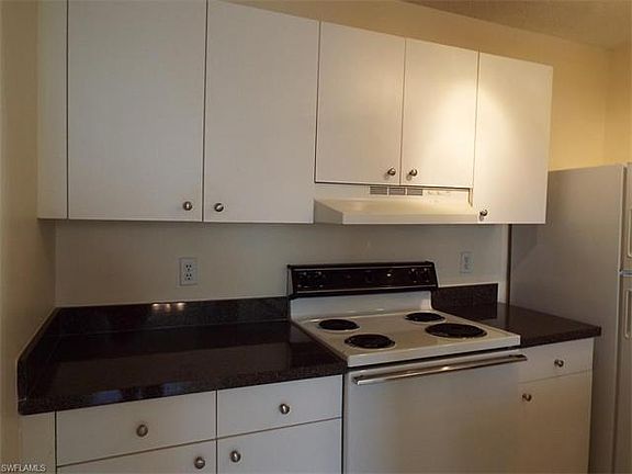 3rd image of 3407 Winkler Ave APT 308