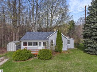7186 Cairn Hwy, Kewadin, MI 49648