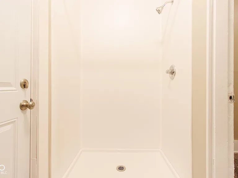 6361 Guilford Ave — Photo 15