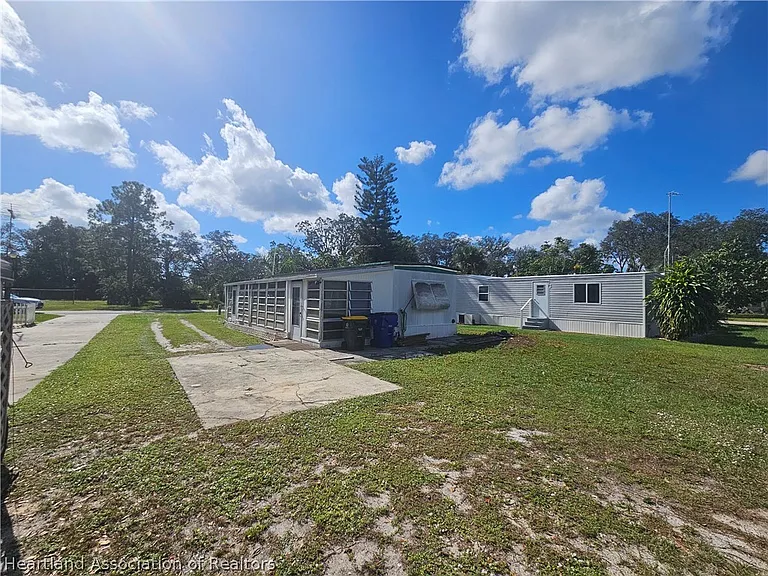 4506 Ferdinand Ave — Photo 2