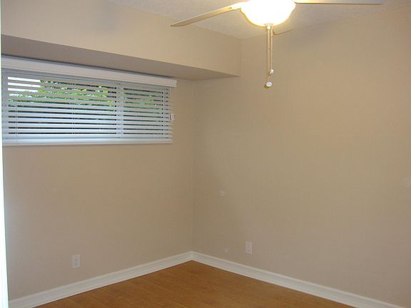 5th image of 10926 Hortense St #1