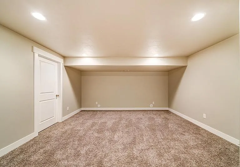 2494 N Cormac Pl #BASEMENT — Photo 14