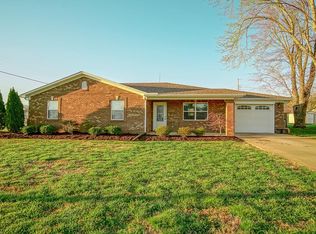 400 8th St, Lawrenceburg, TN 38464