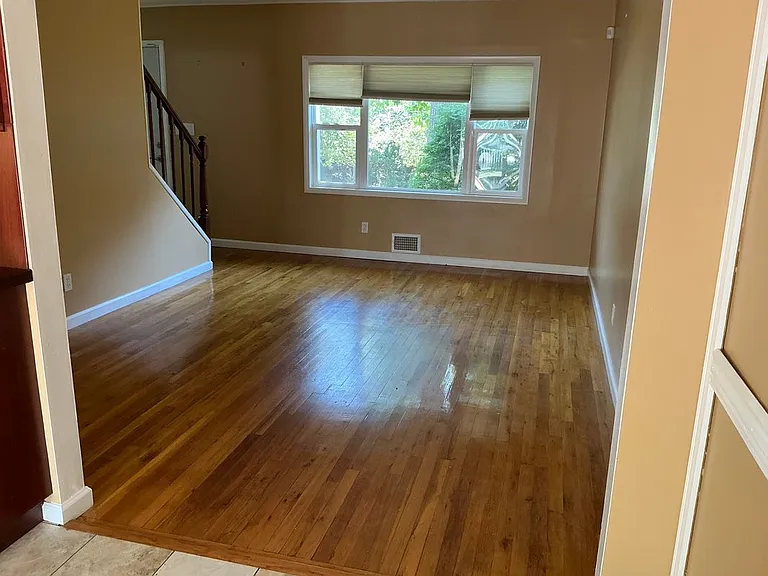 27 Marvin Dr — Photo 9
