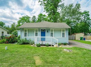 7422 N Walker Rd, New Carlisle, IN 46552