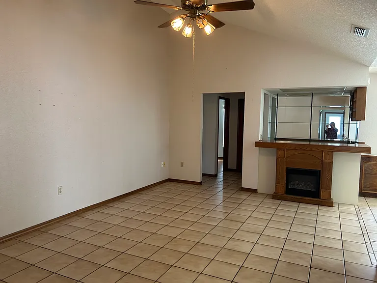 4380 Puritan Ln — Photo 3