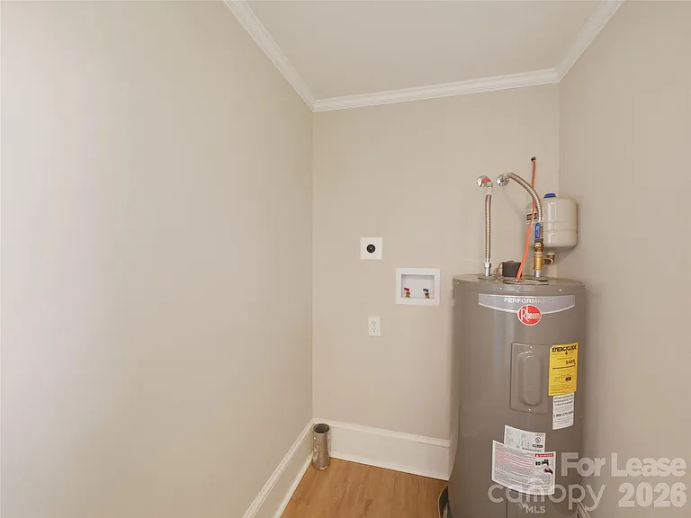 303 York Ave — Photo 15