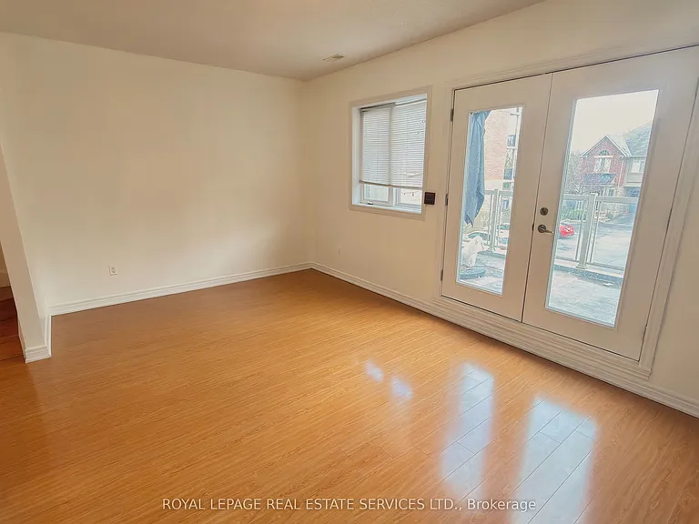 362 Plains Rd E #6 — Photo 8