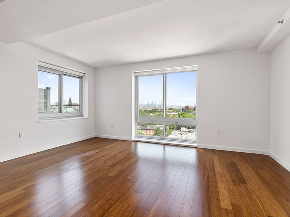3rd image of 1320 Fulton St Penthouse 102