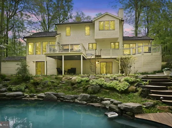 1718 Woodlore Rd, Annapolis, MD 21401