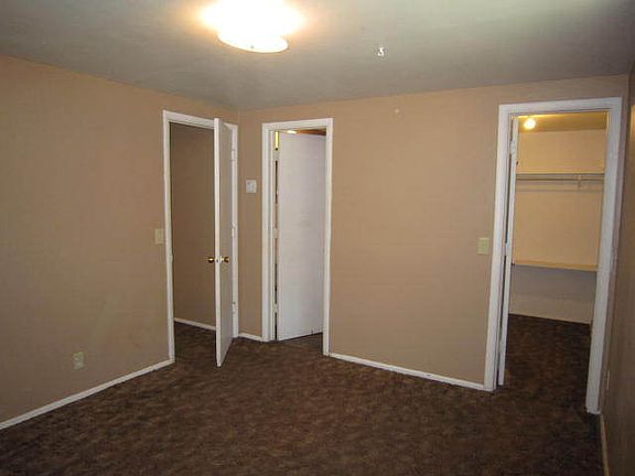 5th image of 620 N Bradley St APT 2