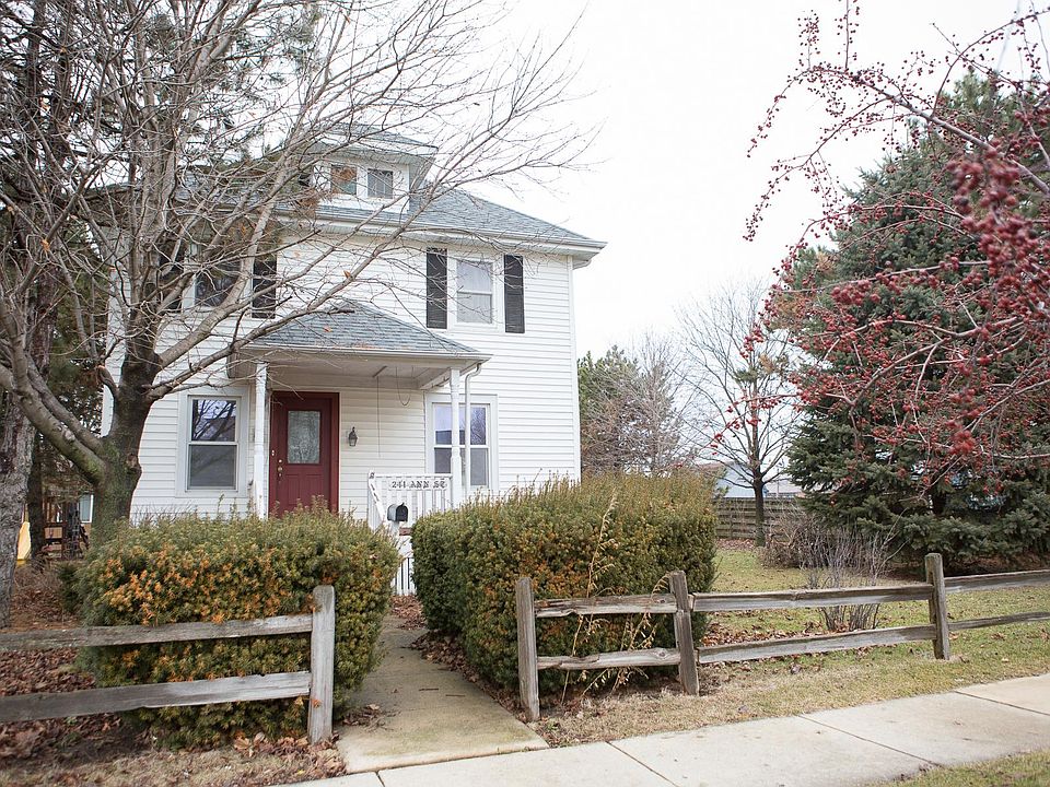 1st image of 241 Ann St