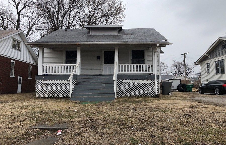 1st image of 736 N 75th St