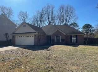 1913 Niki Ct, Bryant, AR 72022