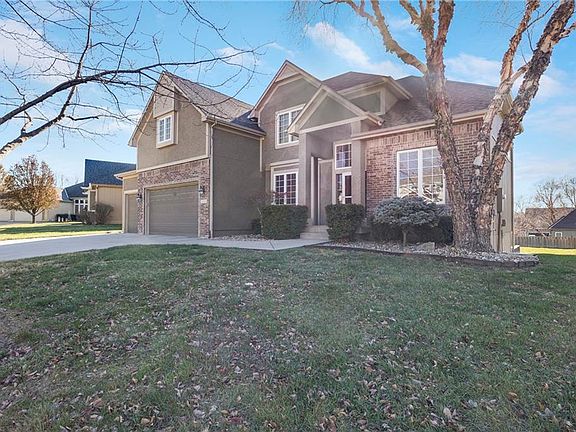 2nd image of 2409 NE Sweet Water Cir