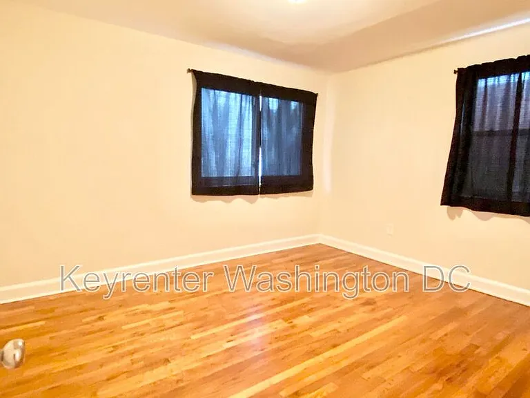 4615 Central Ave NE #B — Photo 17