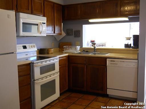 4th image of 111 CALETA BCH #1