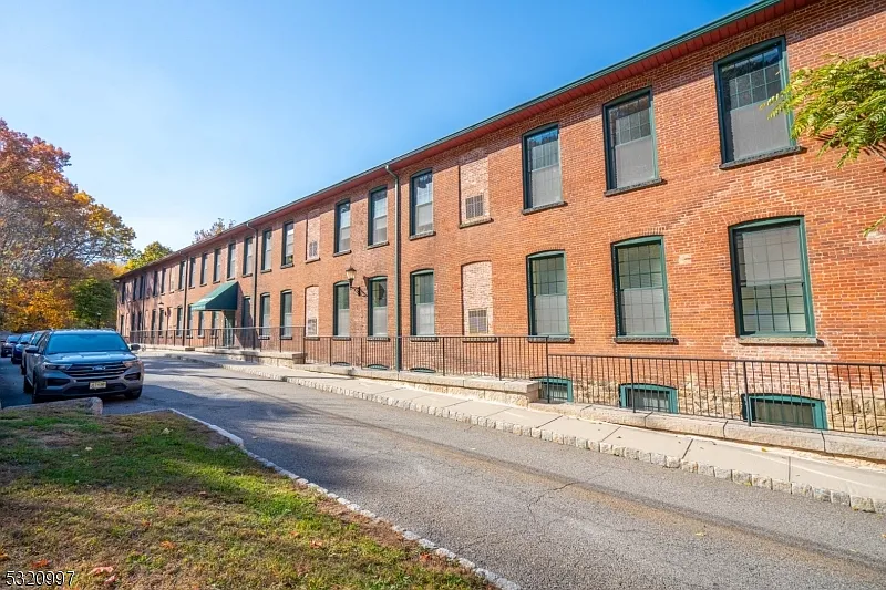 93A Park Heights Ave #2