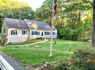 24 Camelot Dr, Boxford, MA 01921