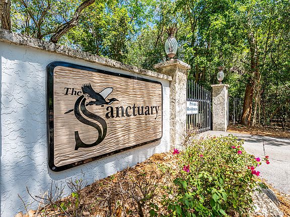 4th image of 209 Sanctuary Dr #209